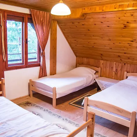 Hébergement de vacances Vikend Kuca Jovisic *